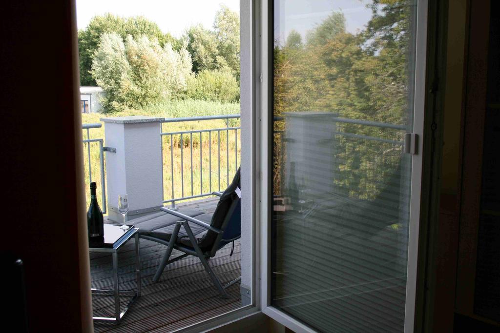 Uebernachtung Bei Michael - Ferienwohnung Rostock Ngoại thất bức ảnh